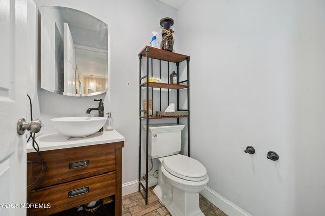 102 Barnegat Boulevard S, Barnegat, NJ 08005