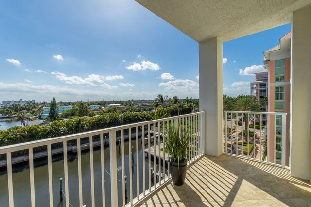 806 E Windward Way 524, Lantana, FL 33462