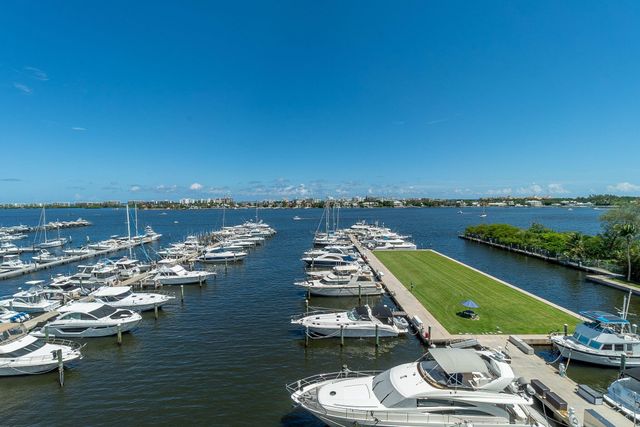 806 E Windward Way 524, Lantana, FL 33462