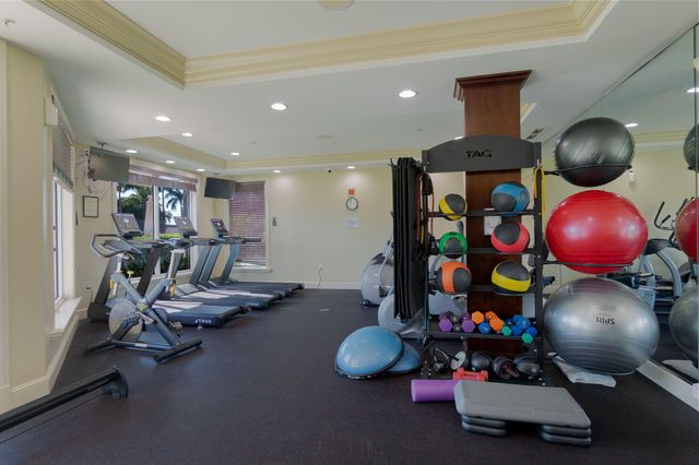 806 E Windward Way 524, Lantana, FL 33462