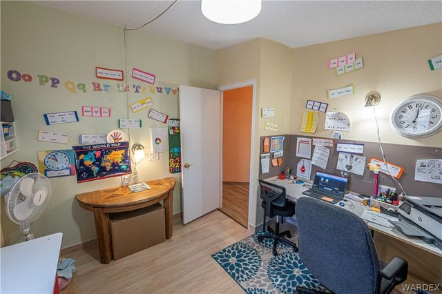 9469 N Bridlebit Ave Avenue, Kingman, AZ 86401