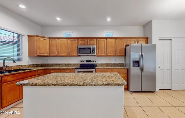 1816 N 94TH Glen, Phoenix, AZ 85037