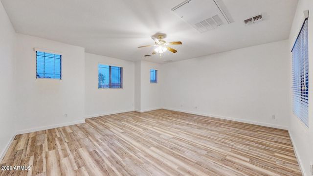 1816 N 94TH Glen, Phoenix, AZ 85037