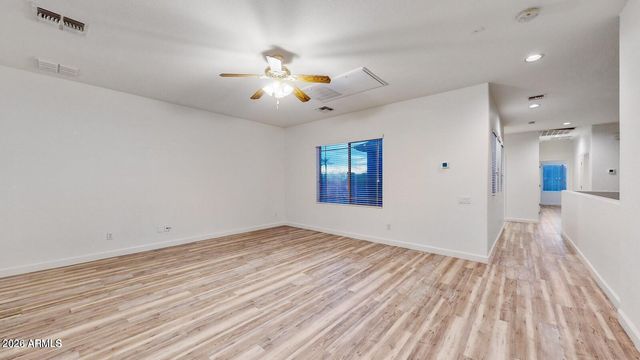 1816 N 94TH Glen, Phoenix, AZ 85037