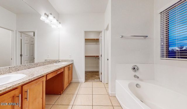1816 N 94TH Glen, Phoenix, AZ 85037