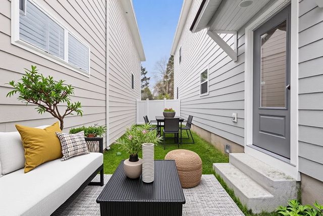 327 Jasmine Park, Hermitage, TN 37076