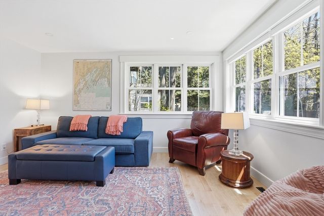 69 Potter St, Concord, MA 01742