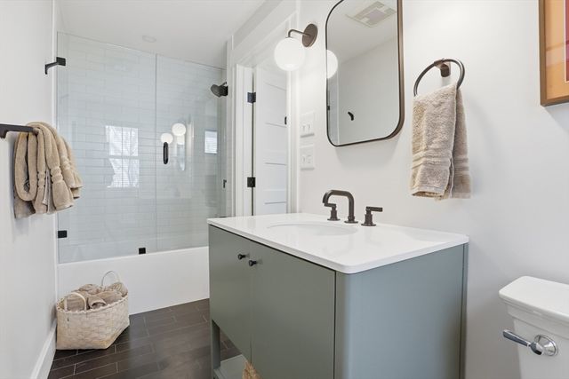 69 Potter St, Concord, MA 01742