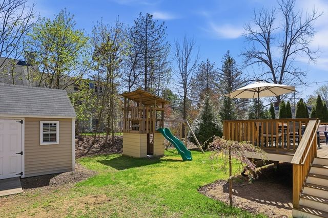 69 Potter St, Concord, MA 01742