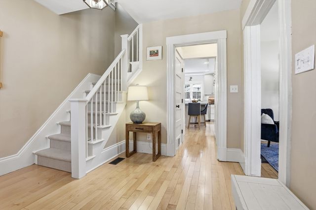 69 Potter St, Concord, MA 01742