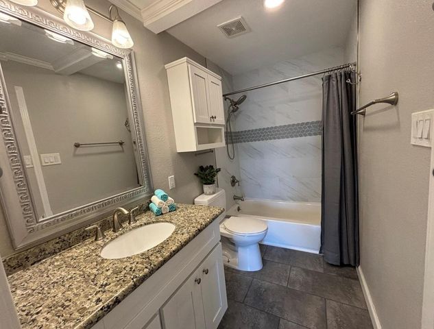 18519 Egret Bay Boulevard 1405, Webster, TX 77058