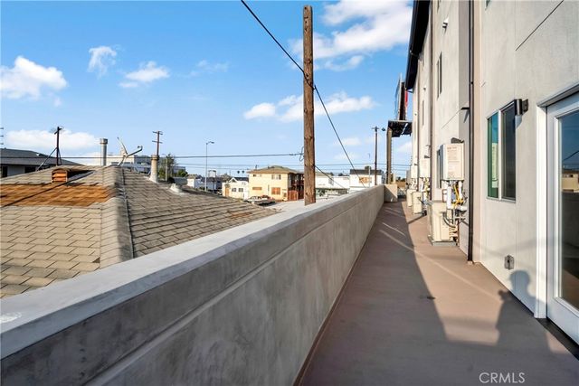 10035 S Western Avenue 102, Los Angeles, CA 90047