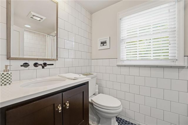5333 BUENA VISTA Street, Roeland Park, KS 66205