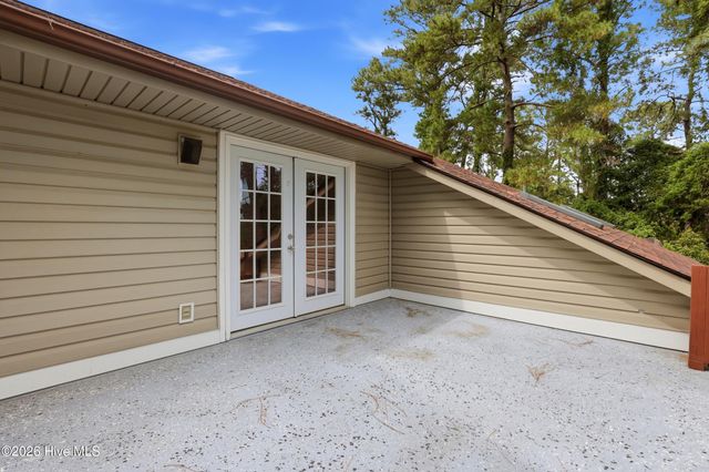 102 Country Club Villa Drive, Shallotte, NC 28470