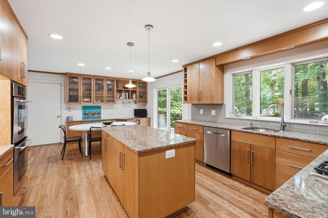 11815 BEEKMAN PL, Rockville, MD 20854