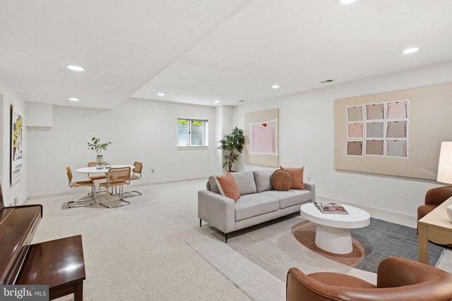 11815 BEEKMAN PL, Rockville, MD 20854