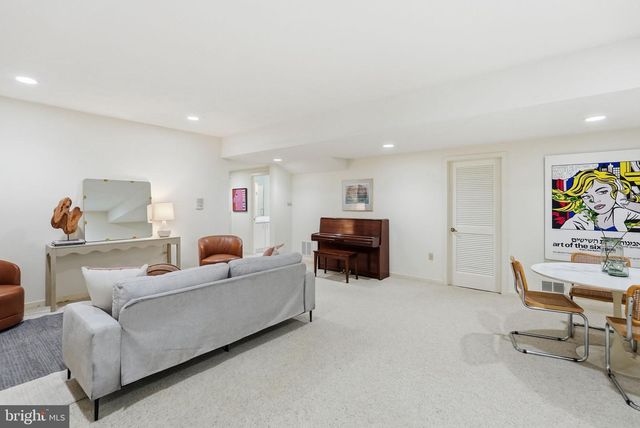 11815 BEEKMAN PL, Rockville, MD 20854