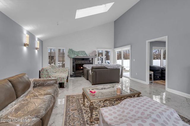 7 Harvard Court, Oakhurst, NJ 07755