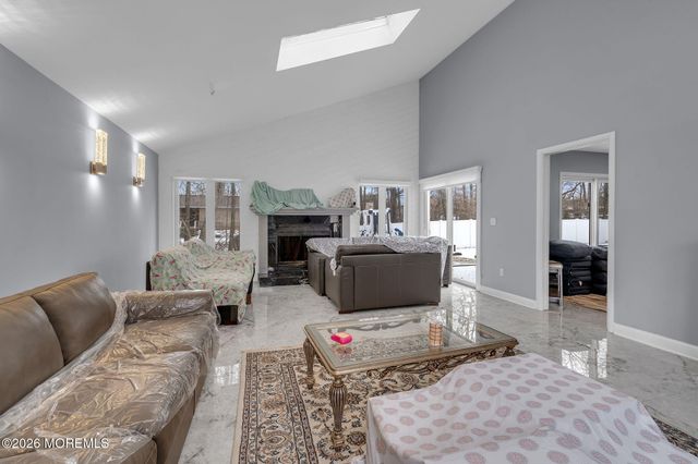 7 Harvard Court, Oakhurst, NJ 07755