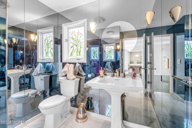 7 Harvard Court, Oakhurst, NJ 07755