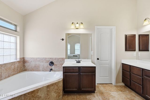 1332 SUNNY SKY Place, El Paso, TX 79928