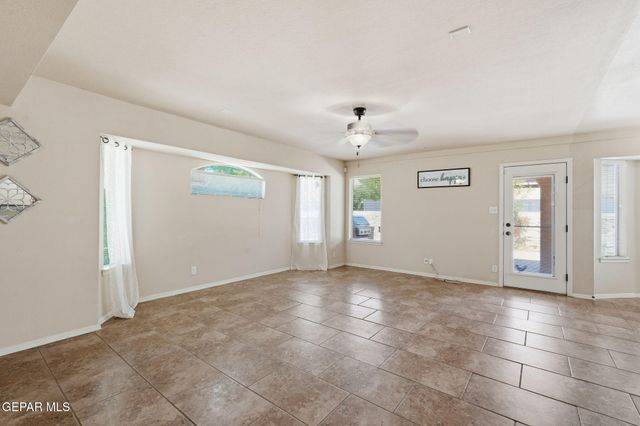 1332 SUNNY SKY Place, El Paso, TX 79928