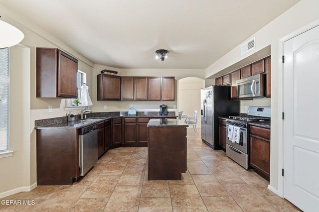 1332 SUNNY SKY Place, El Paso, TX 79928