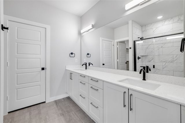 7036-7038 Guilford Court, Midlothian, TX 76065