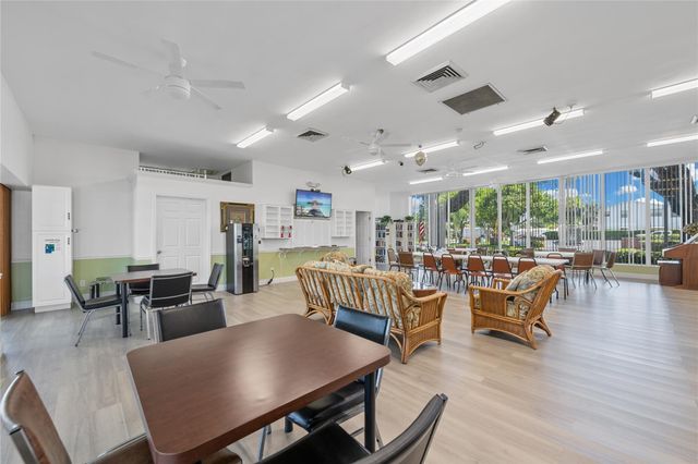 220 S Golf Boulevard, Pompano Beach, FL 33064