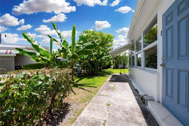 220 S Golf Boulevard, Pompano Beach, FL 33064