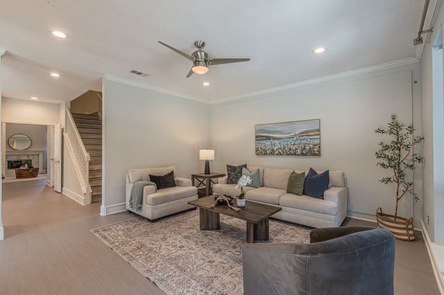 300 Sundance Circle, Irving, TX 75063