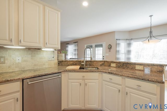 11625 Explorer Dr, Midlothian, VA 23114