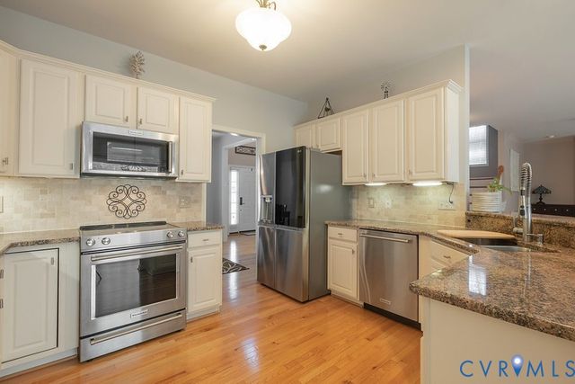 11625 Explorer Dr, Midlothian, VA 23114