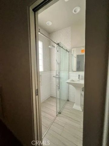 3220 E 2nd B, Long Beach, CA 90803
