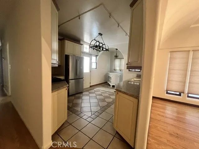 3220 E 2nd B, Long Beach, CA 90803