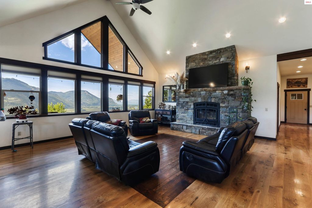 1010 McQuade Gulch, Clark Fork, ID 83811 photo 5