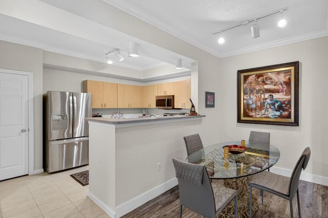 533 NE 3rd Ave 531, Fort Lauderdale, FL 33301