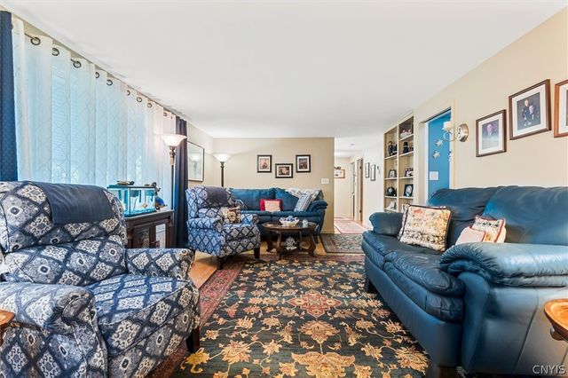 177 Thurlow Drive, Syracuse, NY 13205