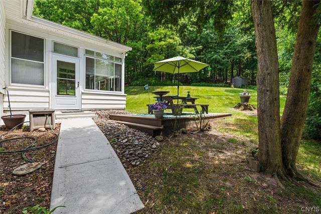 177 Thurlow Drive, Syracuse, NY 13205