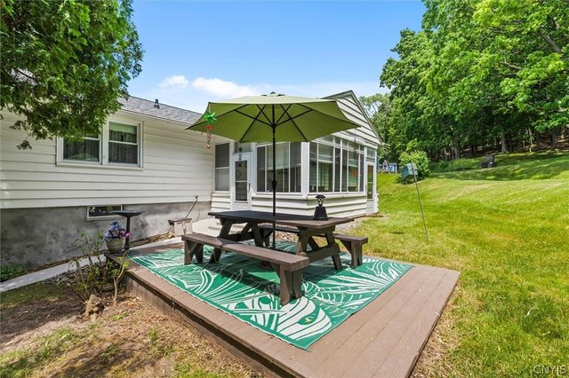 177 Thurlow Drive, Syracuse, NY 13205