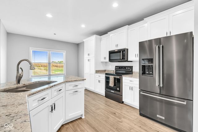 3048 W Glacier Drive, Monrovia, IN 46157