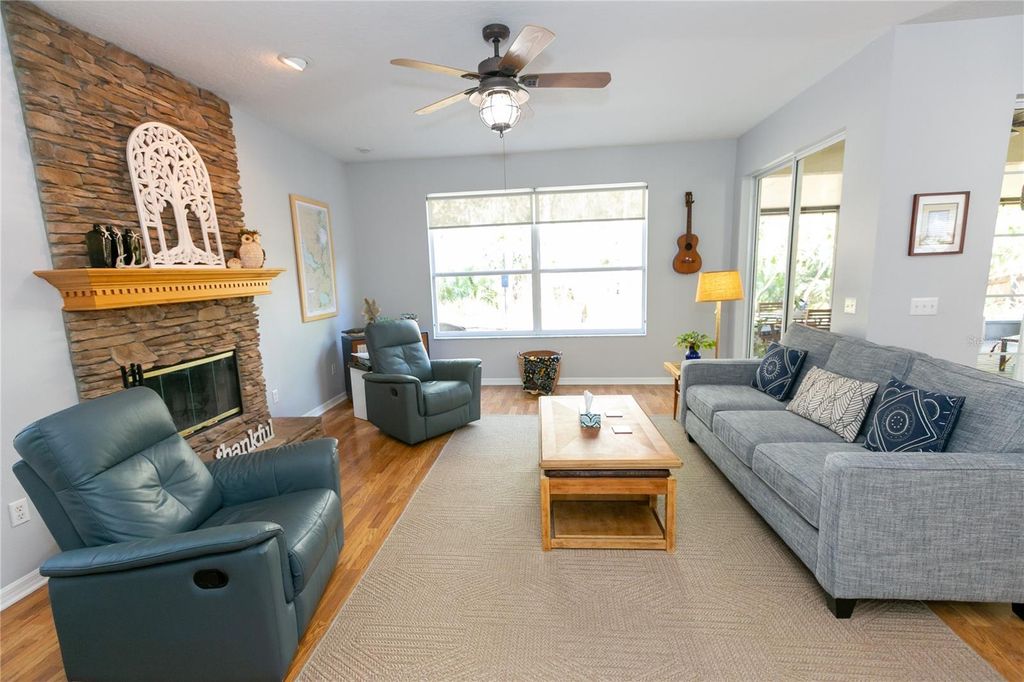 Image 12 of property listing at 1233 STONE HARBOUR ROAD, Winter Springs, FL 32708