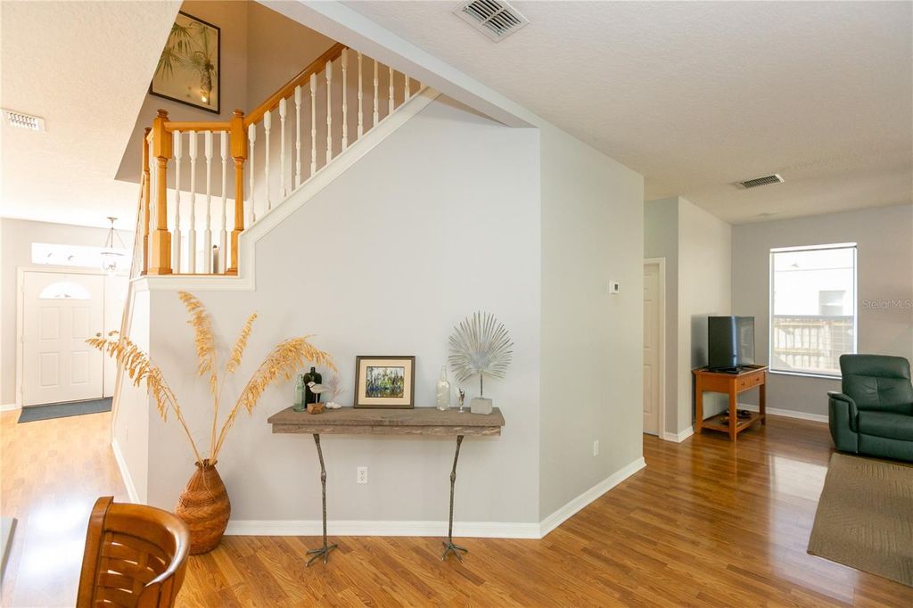 Image 7 of property listing at 1233 STONE HARBOUR ROAD, Winter Springs, FL 32708