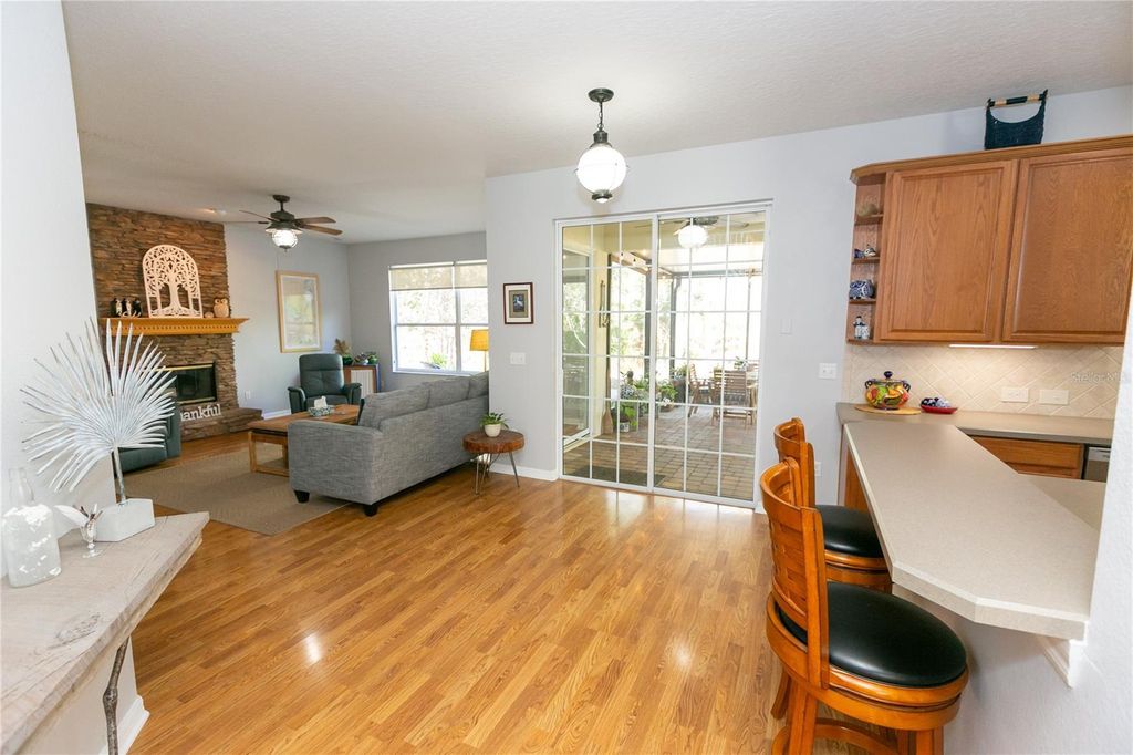 Image 10 of property listing at 1233 STONE HARBOUR ROAD, Winter Springs, FL 32708