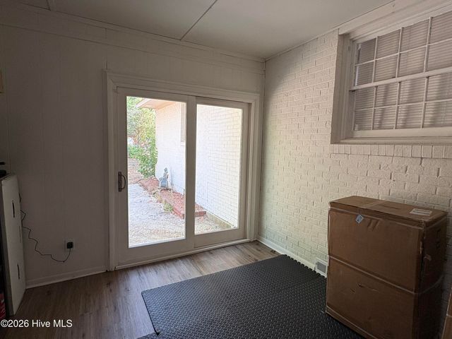 4334 Forestview Drive, Fayetteville, NC 28304