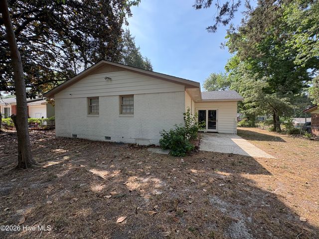 4334 Forestview Drive, Fayetteville, NC 28304