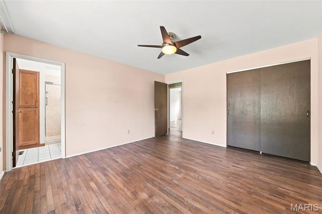 5288 Bloomfield Drive, St Louis, MO 63129