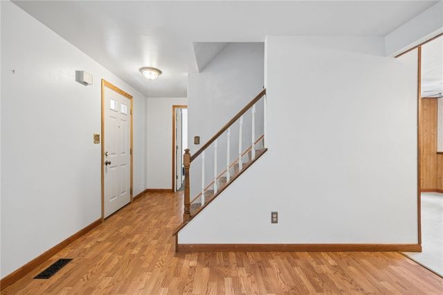 143 Penn Lear Dr, Monroeville, PA 15146