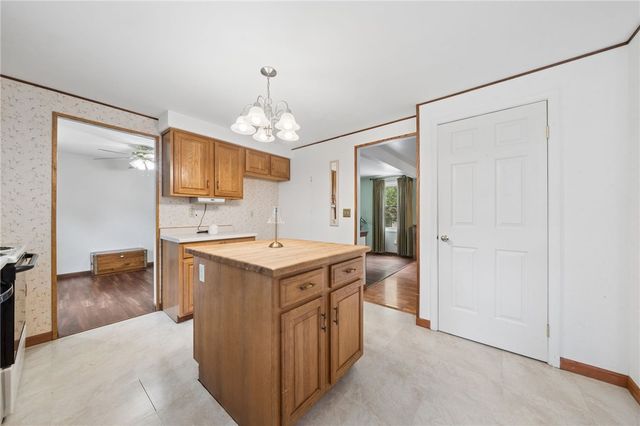 143 Penn Lear Dr, Monroeville, PA 15146