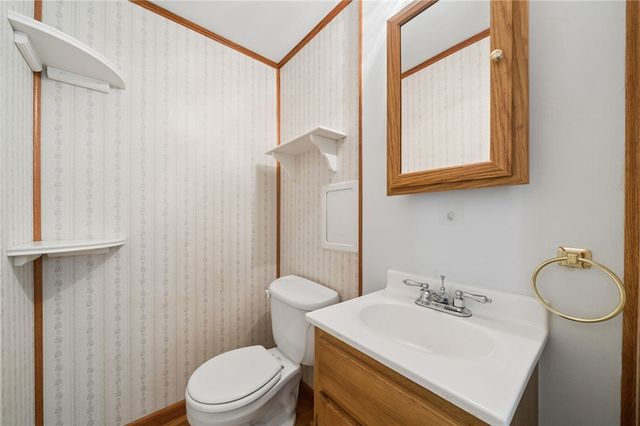 143 Penn Lear Dr, Monroeville, PA 15146